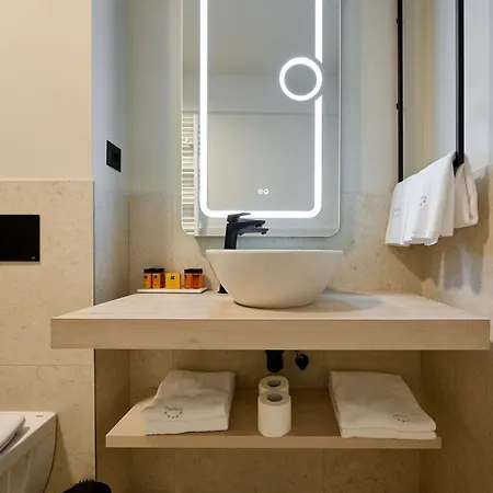 Hotell Alezzi Infinity & 5*