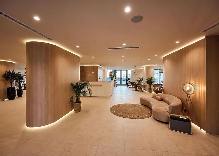 Alezzi Infinity Aparthotel&spa 5* Năvodari