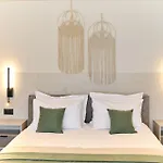 Hotel Alezzi Infinity & Navodari