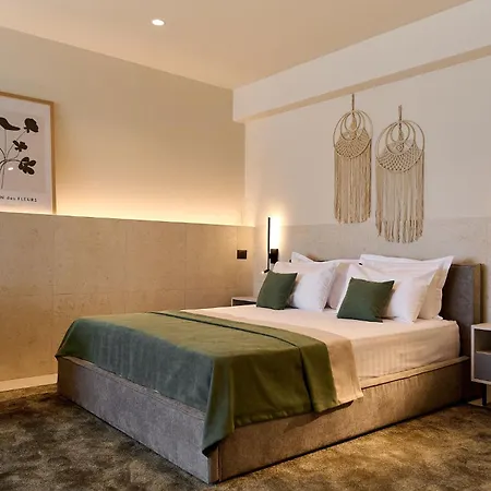 Alezzi Infinity & 5* Năvodari