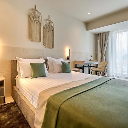 Alezzi Infinity & Năvodari