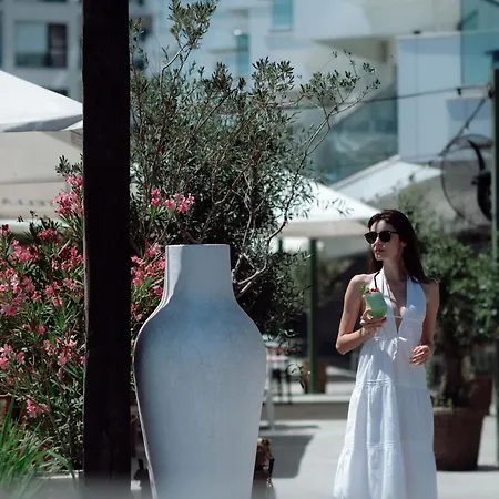 Alezzi Infinity & Hotel