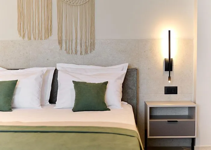 Alezzi Infinity & 5* Navodari